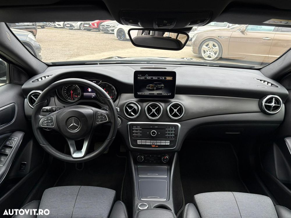 Mercedes-Benz GLA - 4