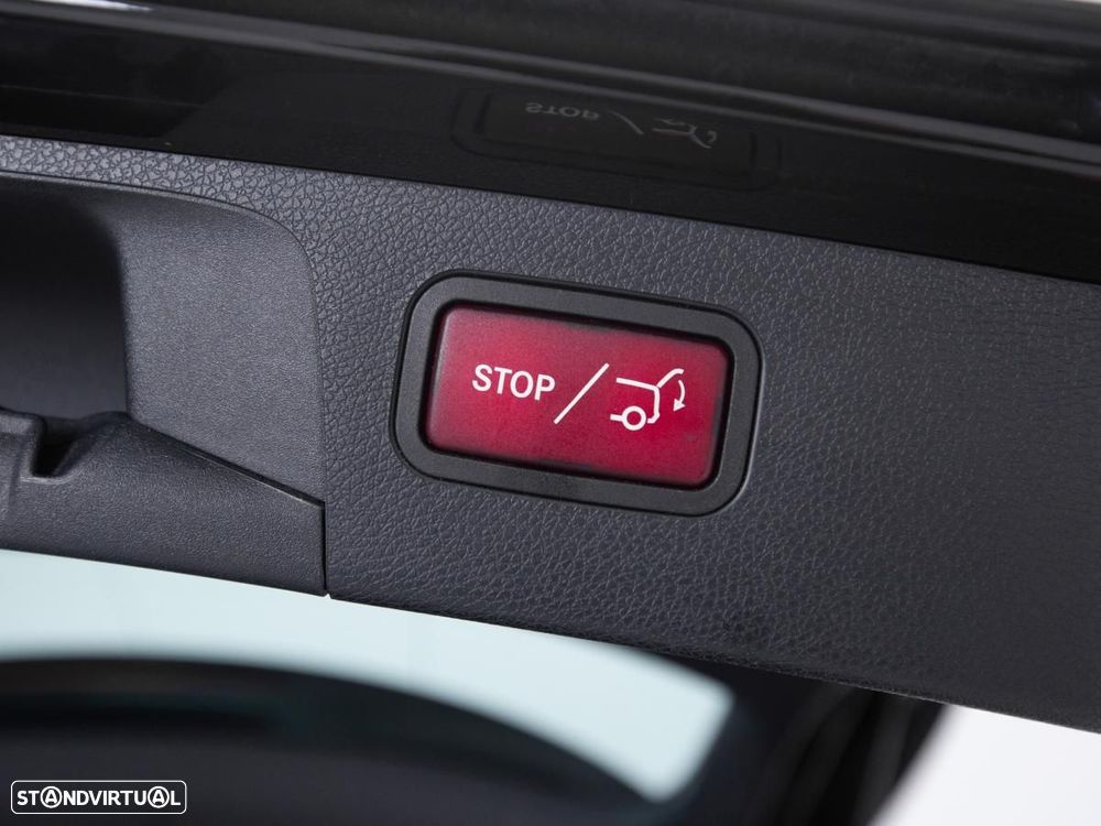 Mercedes-Benz E 300 de 4Matic 9G-TRONIC AMG Line - 14