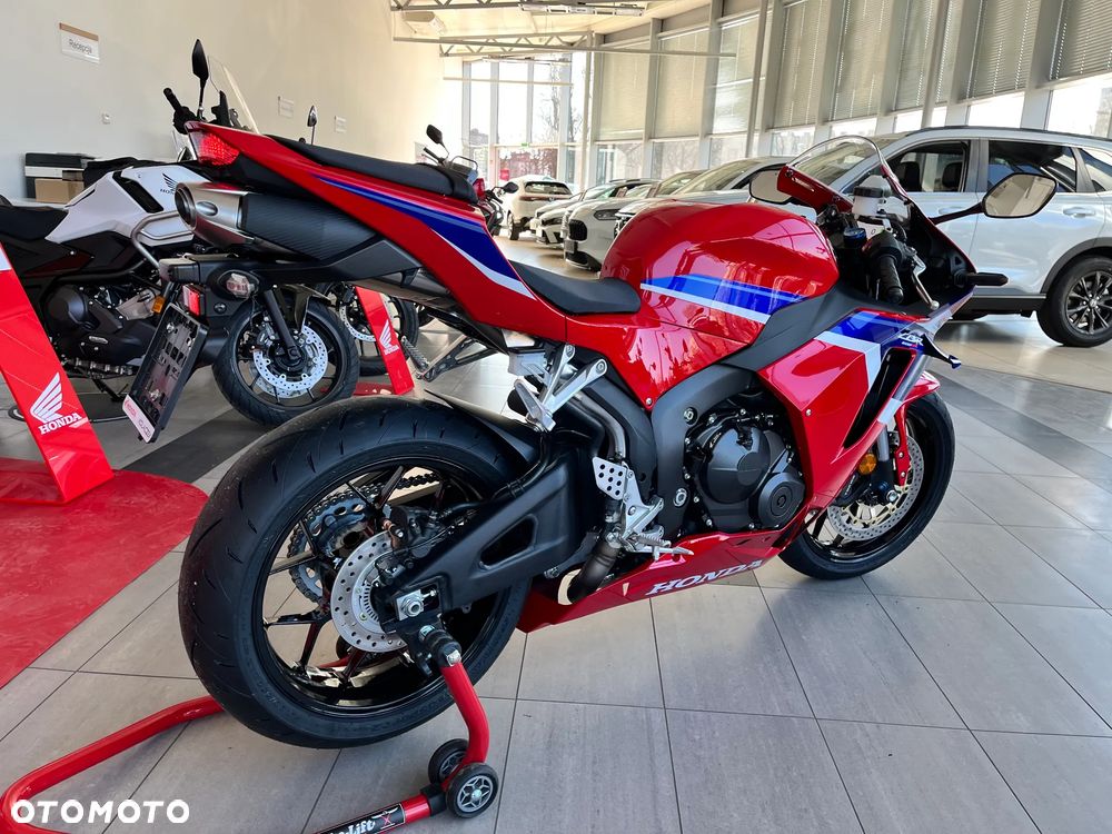 Honda CBR - 16