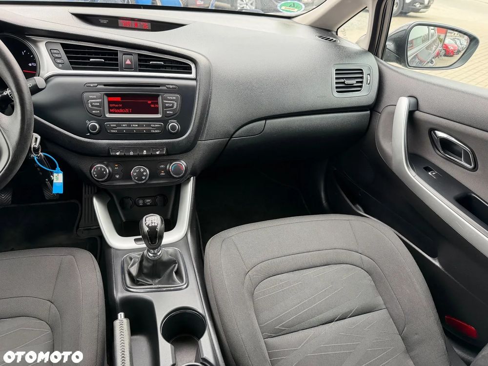 Kia Ceed 1.4 Attract - 16