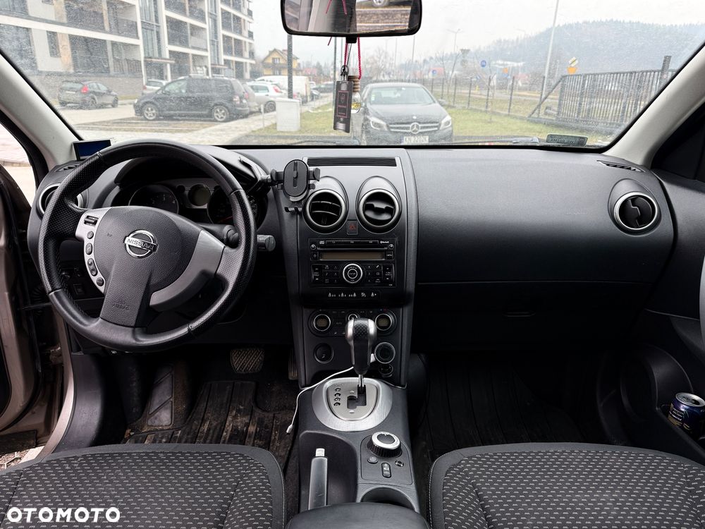Nissan Qashqai 2.0 dCi 4x4 Tekna - 6