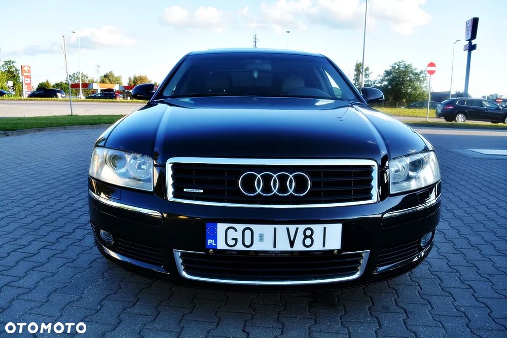 Audi A8 4.2 Quattro - 22
