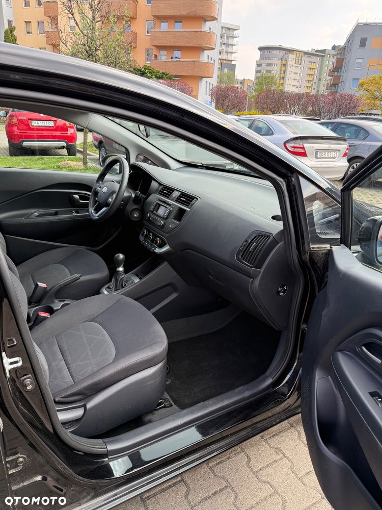 Kia Rio 1.2 Attract - 21