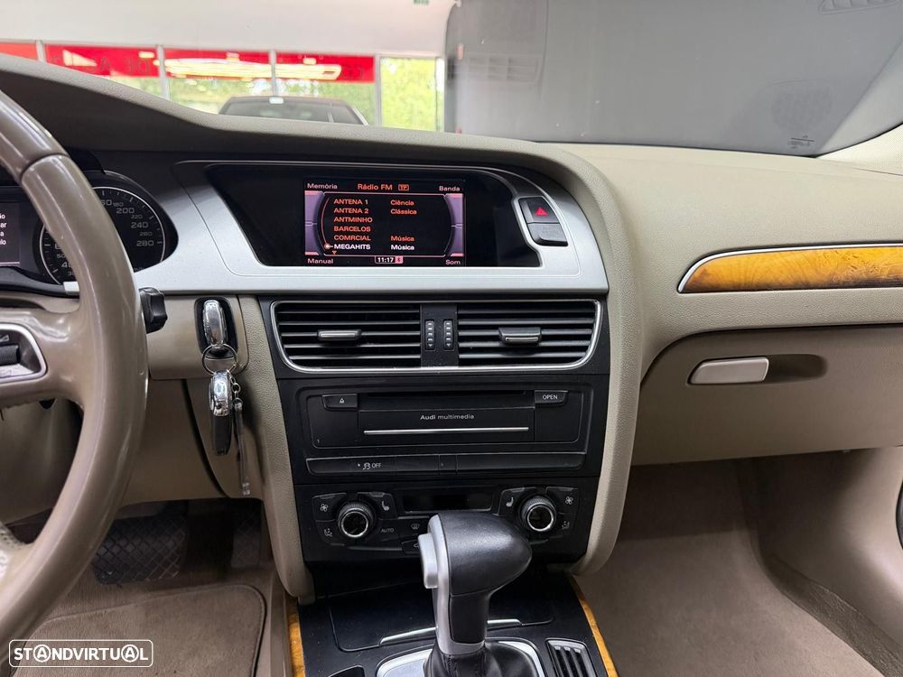 Audi A4 2.0 TDI exclusive Multitronic - 26
