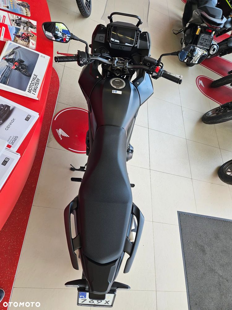 Honda NX - 8