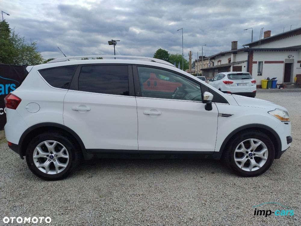 Ford Kuga - 2