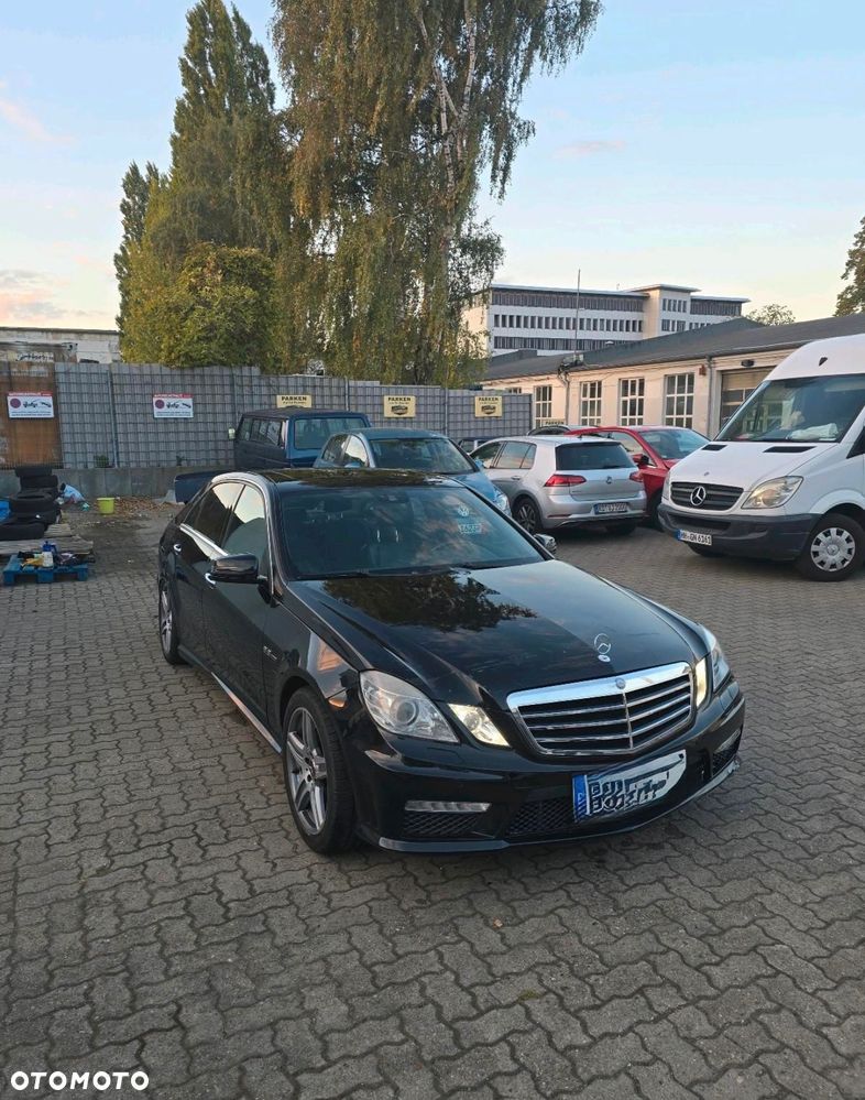 Mercedes-Benz Klasa E 63 AMG - 1