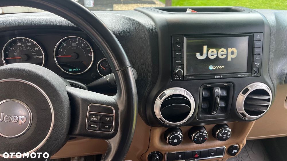 Jeep Wrangler - 14