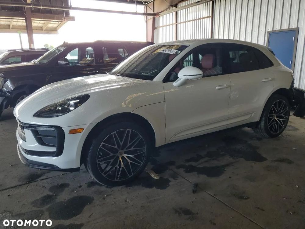Porsche Macan - 3