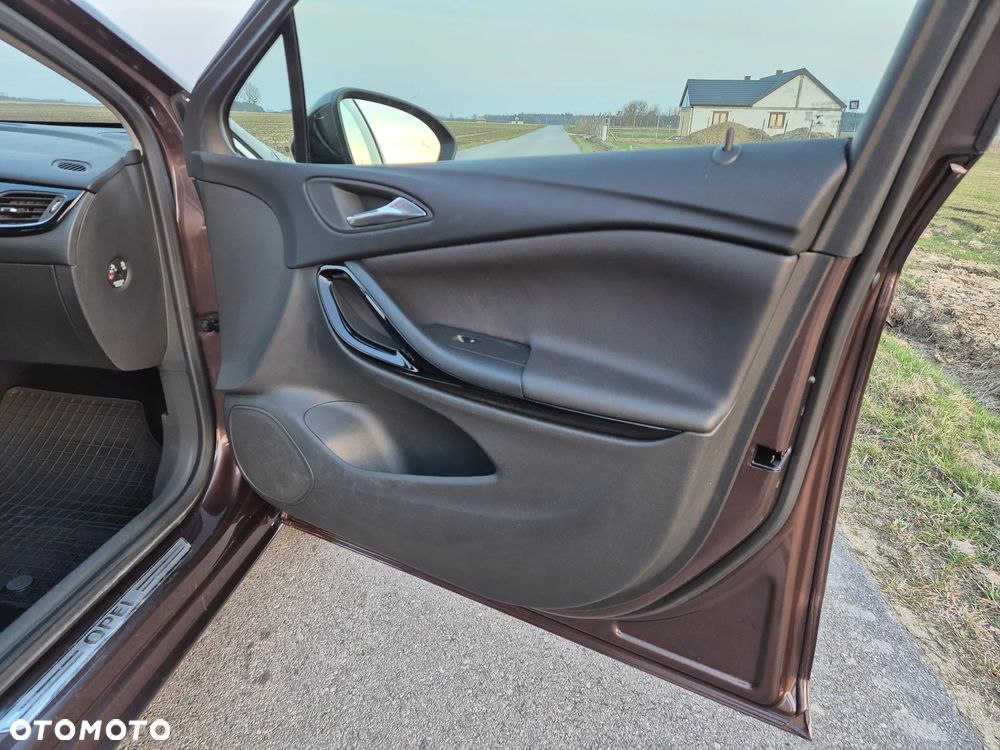 Opel Astra 1.4 Turbo Dynamic - 32