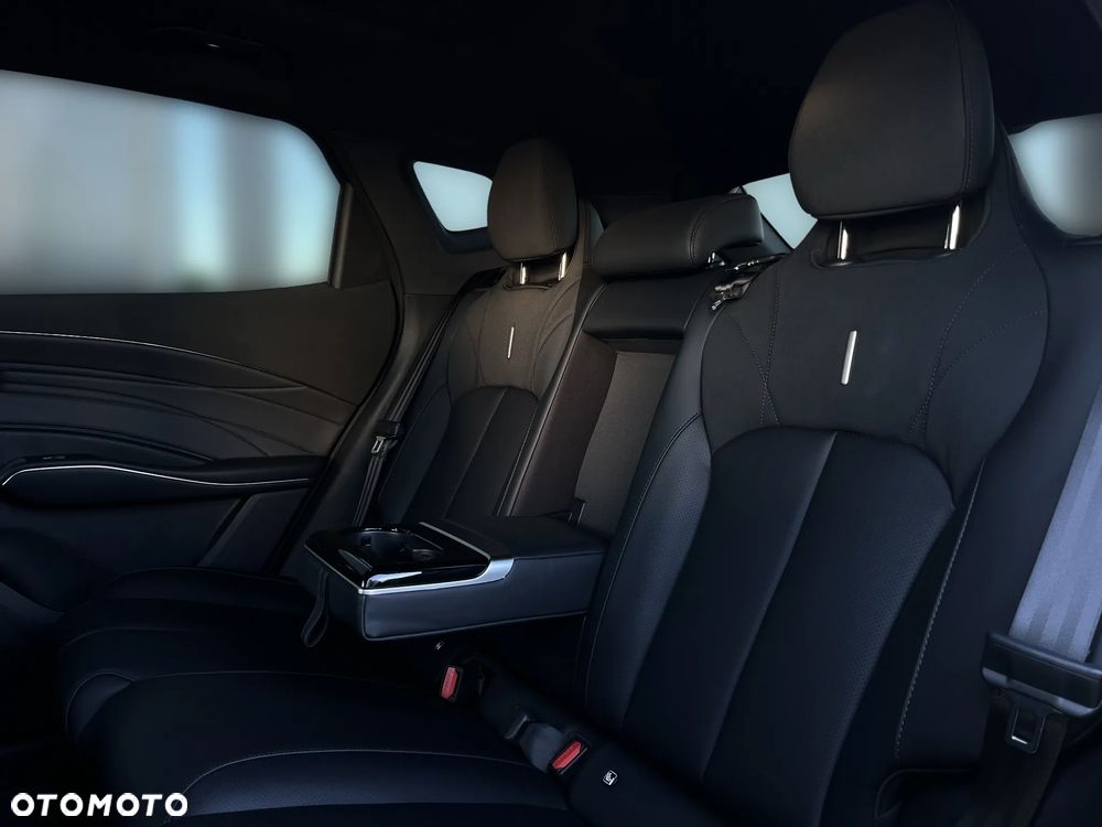 Omoda 7 1.5 T-GDi Super Hybrid Luxury - 24