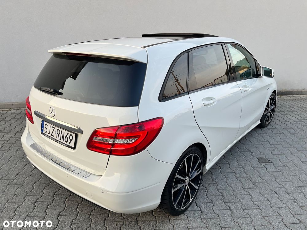 Mercedes-Benz Klasa B 200 CDI - 21