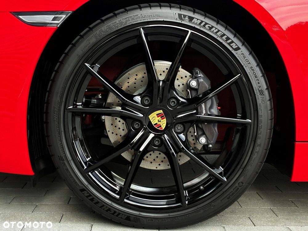 Porsche 718 Cayman - 16