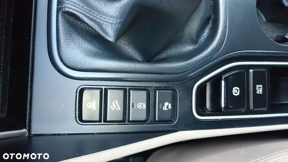 Hyundai Tucson 1.6 GDI BlueDrive Style 2WD - 34