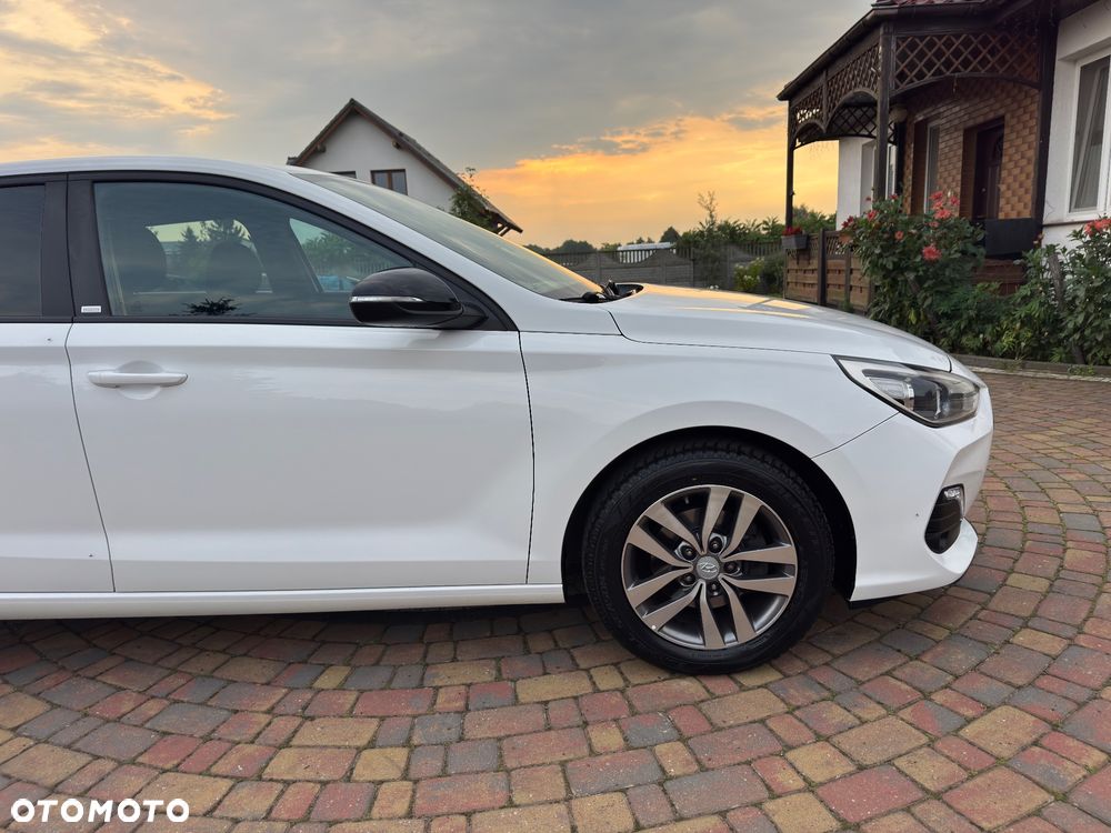 Hyundai i30 1.4 Passion Plus - 17