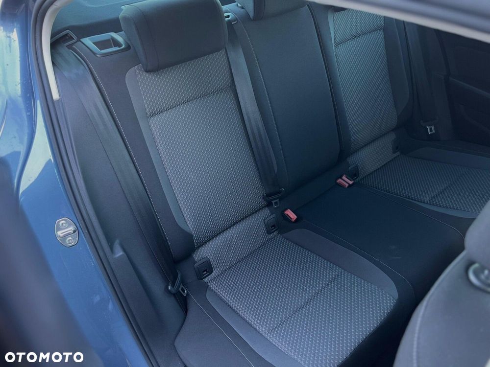 Volkswagen Passat 1.4 TSI BMT Trendline - 21