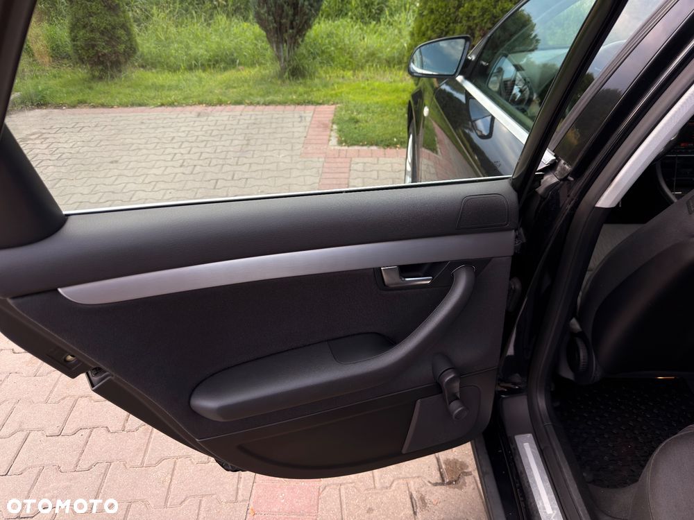 Audi A4 Avant - 12