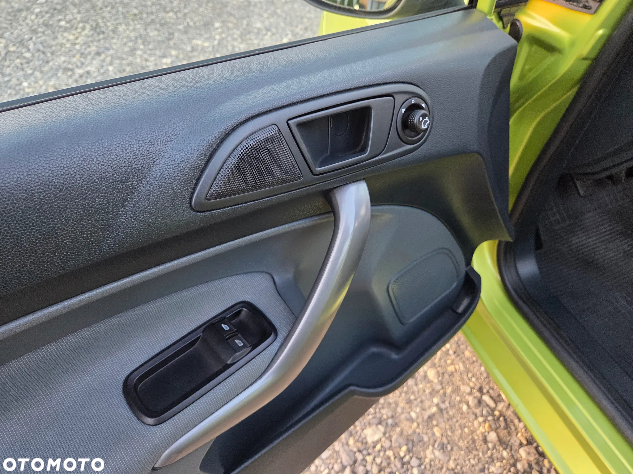 Ford Fiesta 1.25 Ambiente - 13