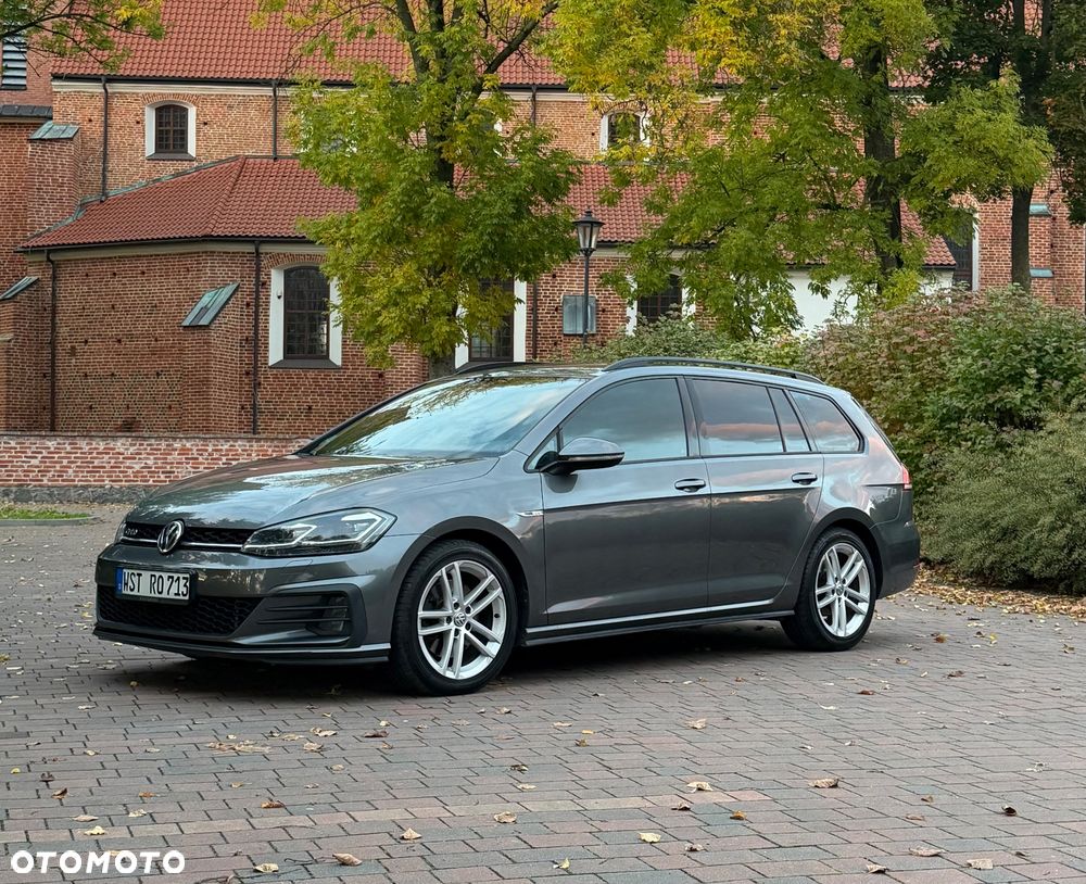 Volkswagen Golf - 3