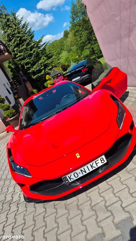 Ferrari F8 Spider - 2