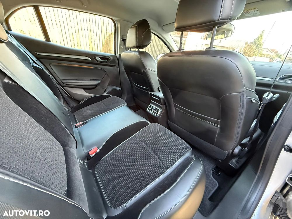 Renault Megane Estate 1.5 dCI Intens - 15