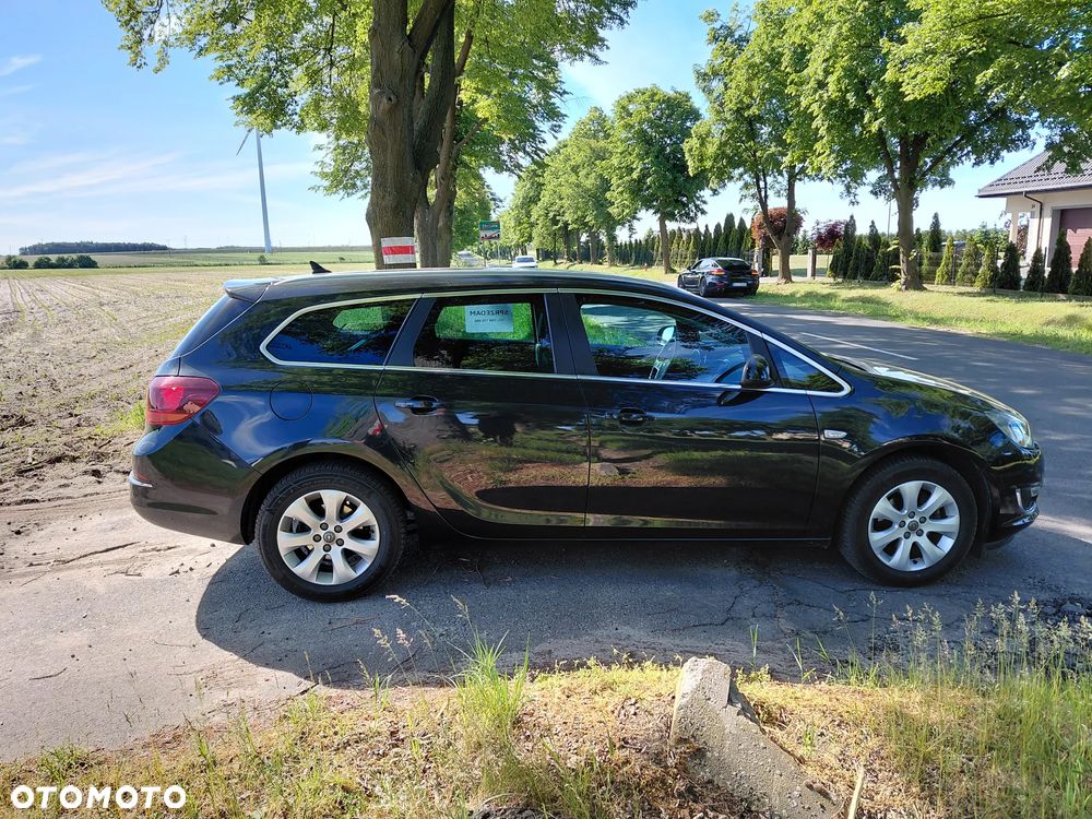 Opel Astra 1.4 T Cosmo - 4