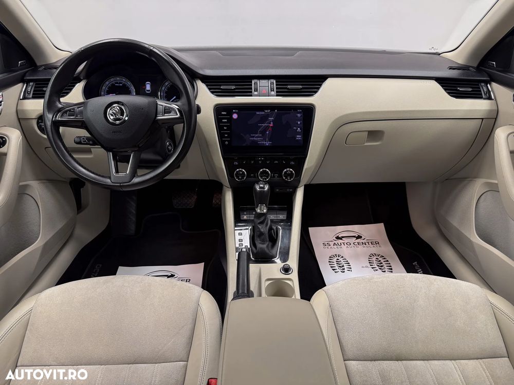 Skoda Octavia 2.0 TDI DSG Style - 26
