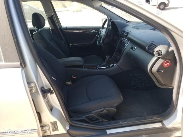 Peças Mercedes-Benz Class C(W203) 2000 a 2007 - 28