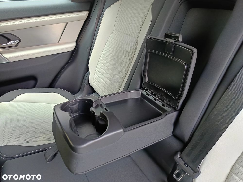 Land Rover Discovery Sport - 35