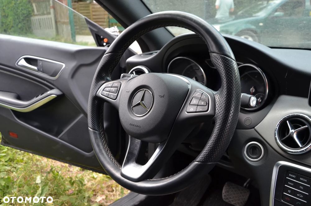 Mercedes-Benz CLA 220 d 7G-DCT AMG Line - 18