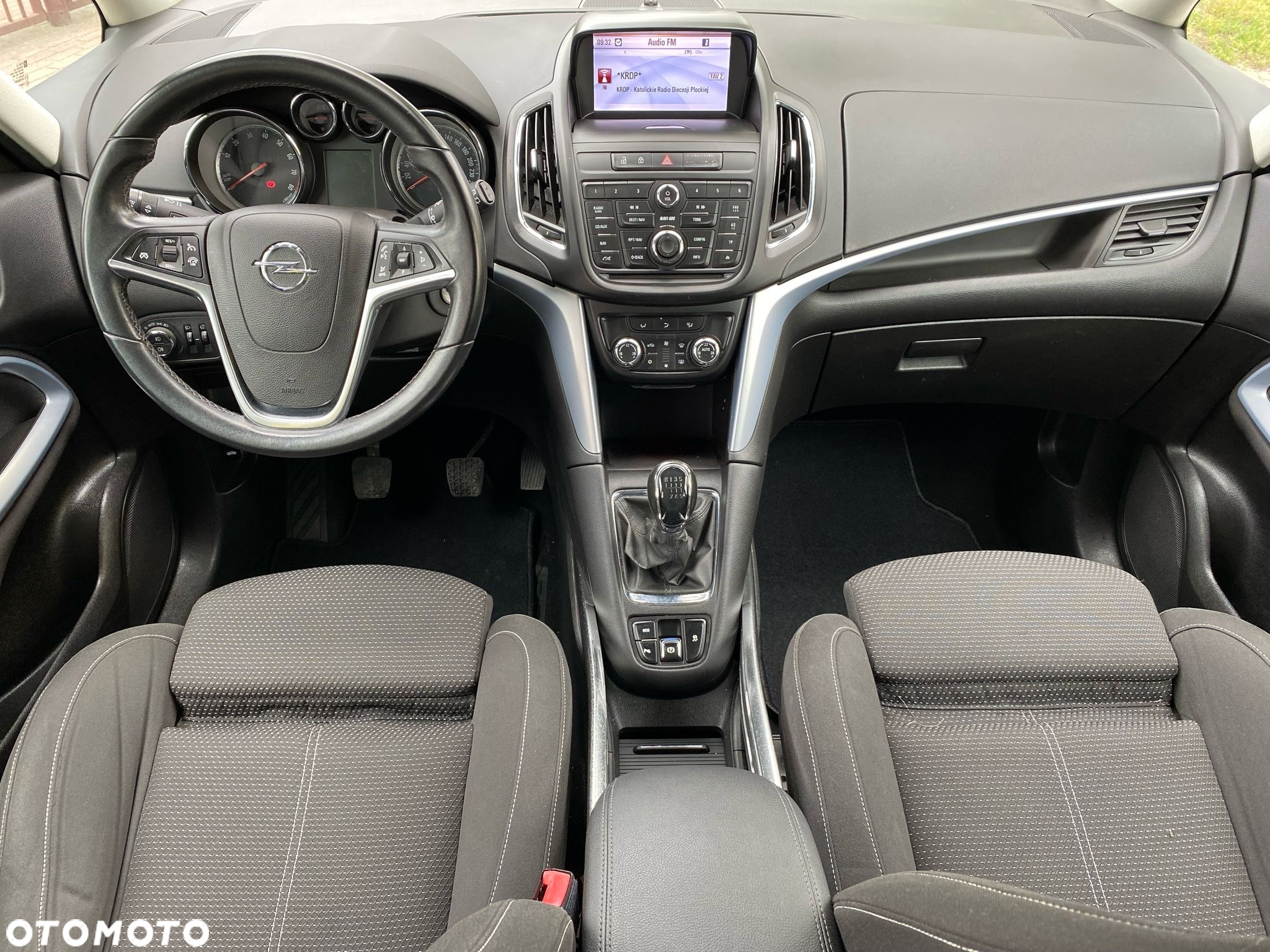 Opel Zafira Tourer 1.4 Turbo Business Edition - 18