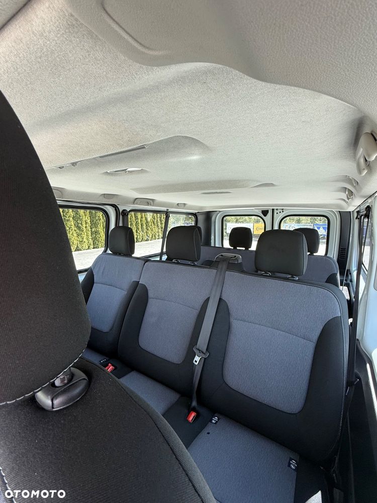 Opel Vivaro L2H1 2,9t Elegance Business - 16