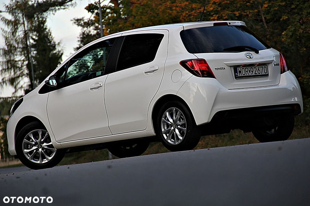 Toyota Yaris 1.0 Sol - 2