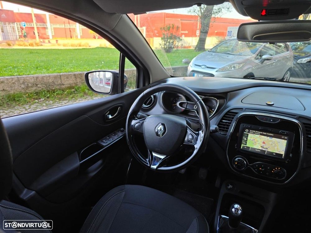 Renault Captur 1.5 dCi Exclusive - 22