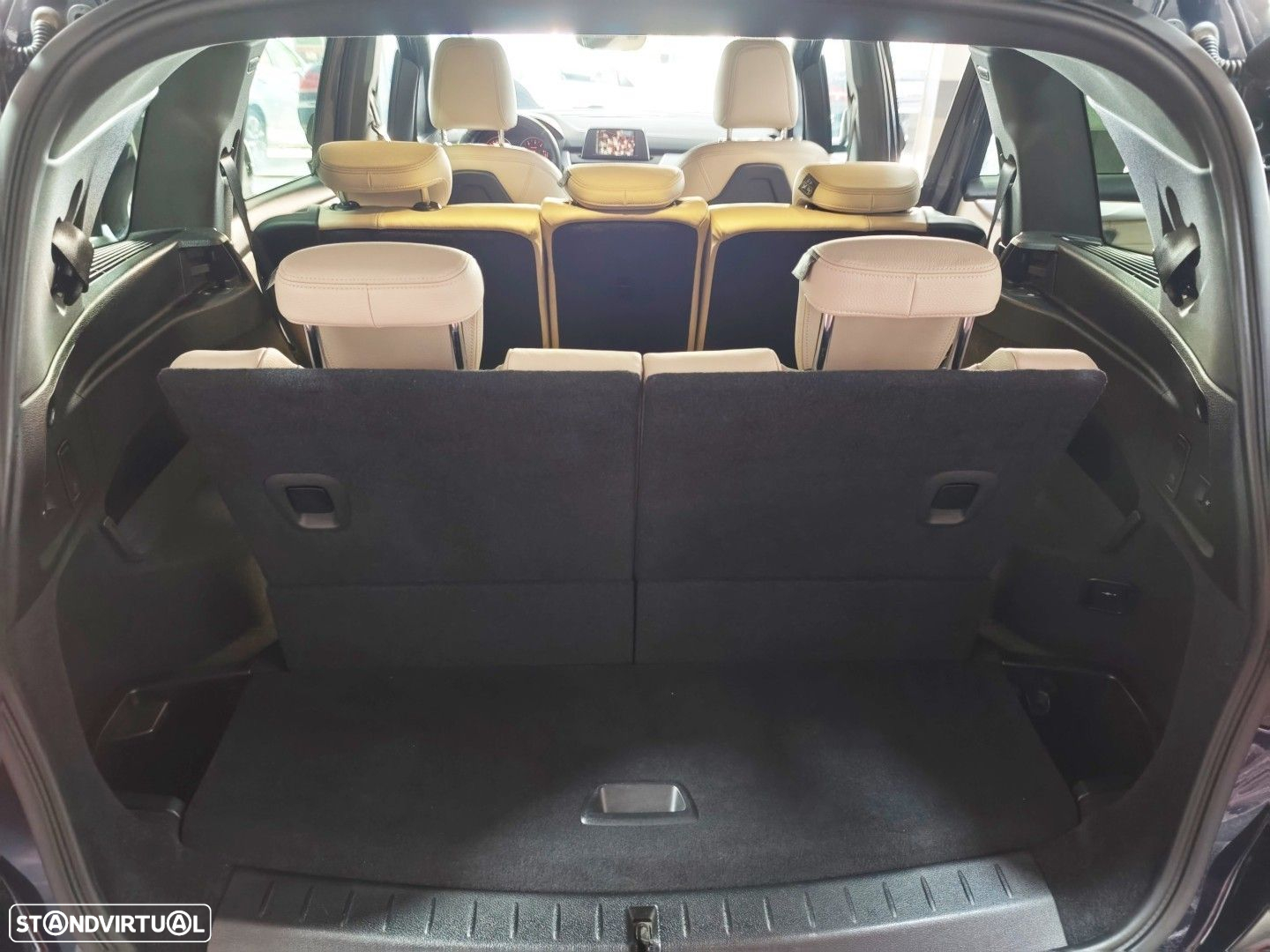 BMW 218 Gran Tourer d Line Luxury Auto - 10
