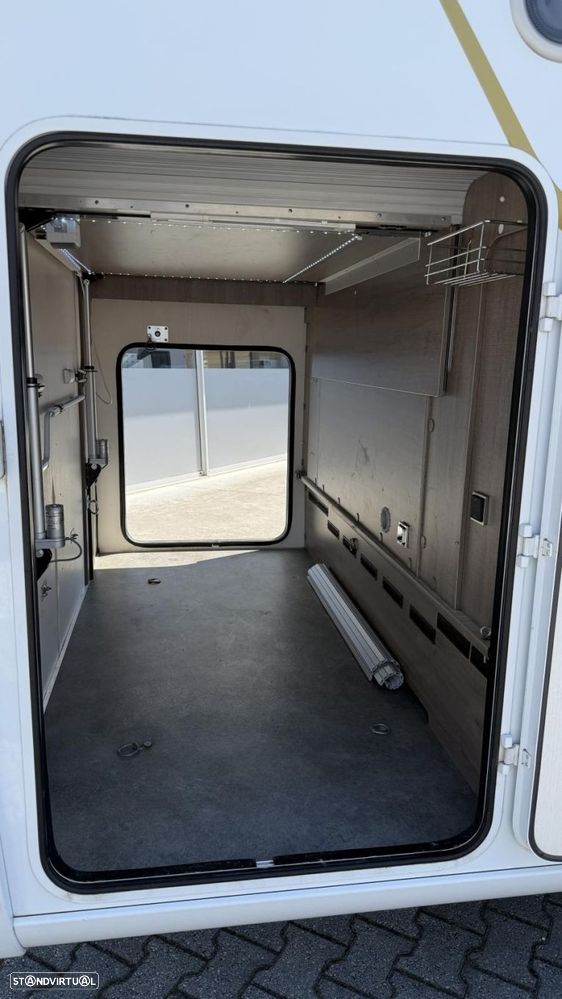 Bavaria T 746 Style c.central e basculante - 52