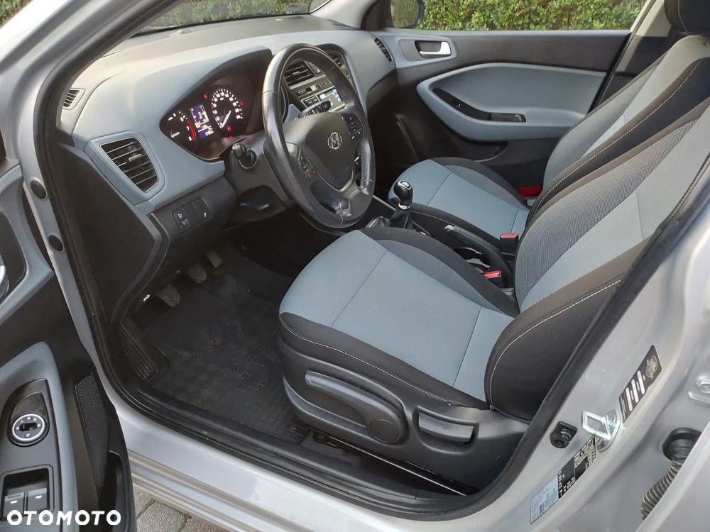 Hyundai i20 1.2 BlueDrive Classic + - 5