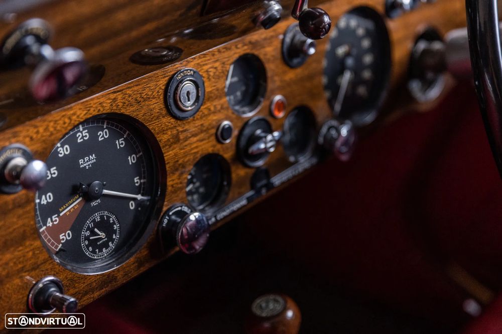 Jaguar MK IV - 10