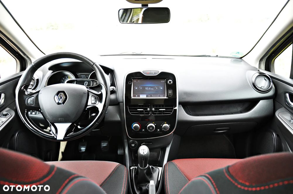 Renault Clio - 16