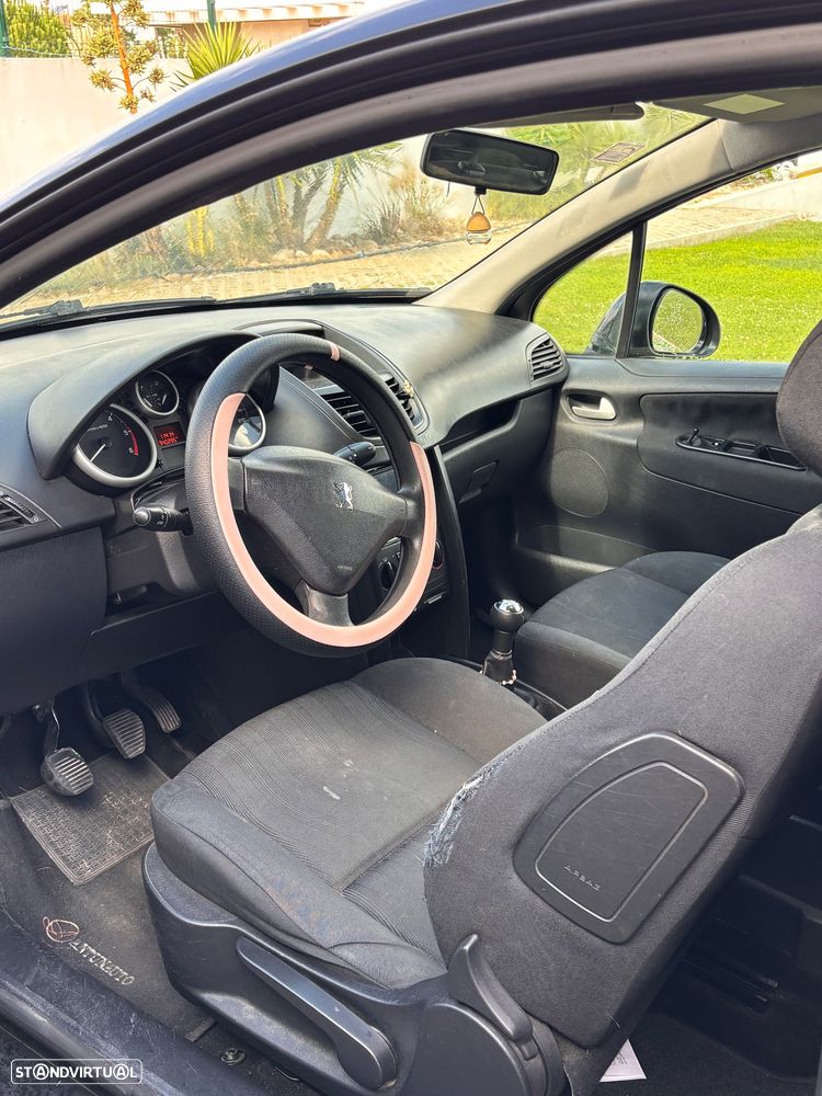 Peugeot 207 1.4 HDi Urban - 5