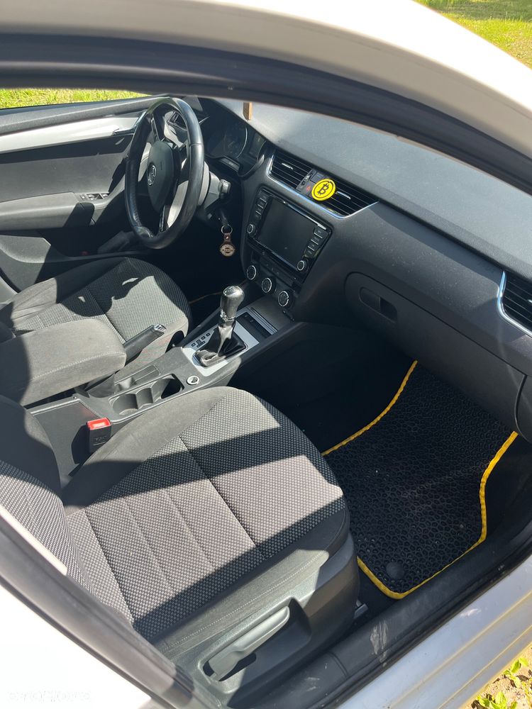 Skoda Octavia 2.0 TDI Joy DSG - 7