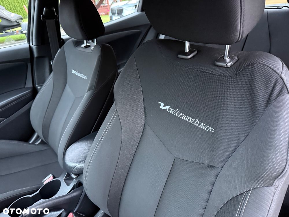Hyundai Veloster 1.6 Premium - 21