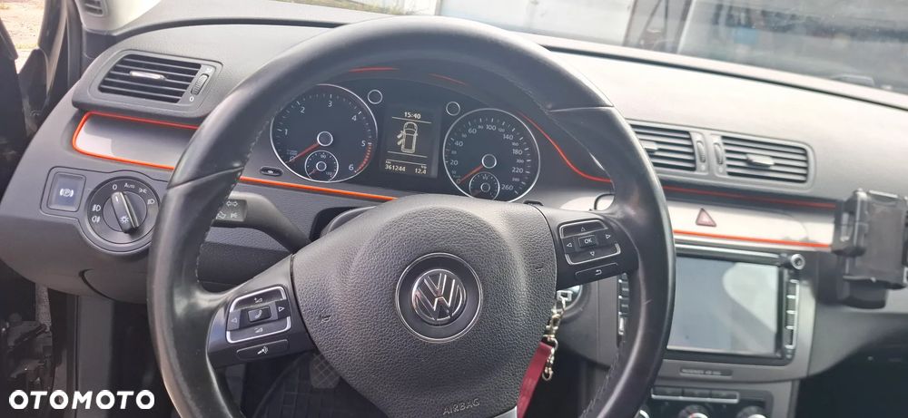Volkswagen Passat - 7