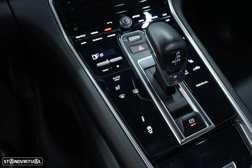 Porsche Panamera Sport Turismo - 46