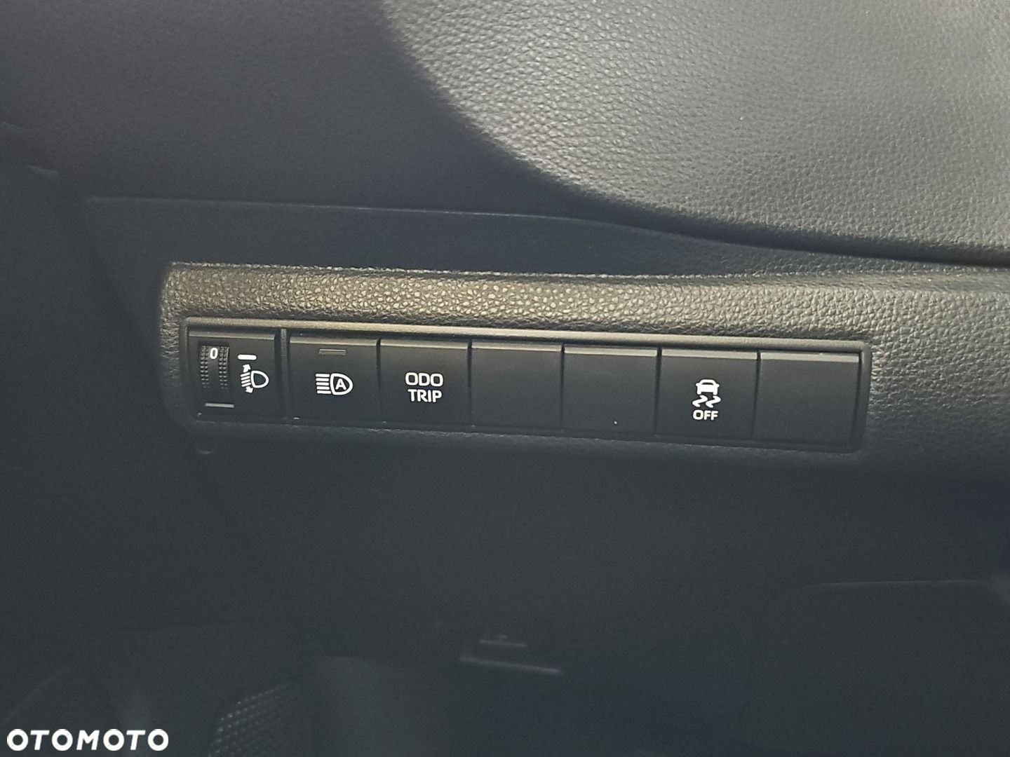 Toyota Corolla - 17