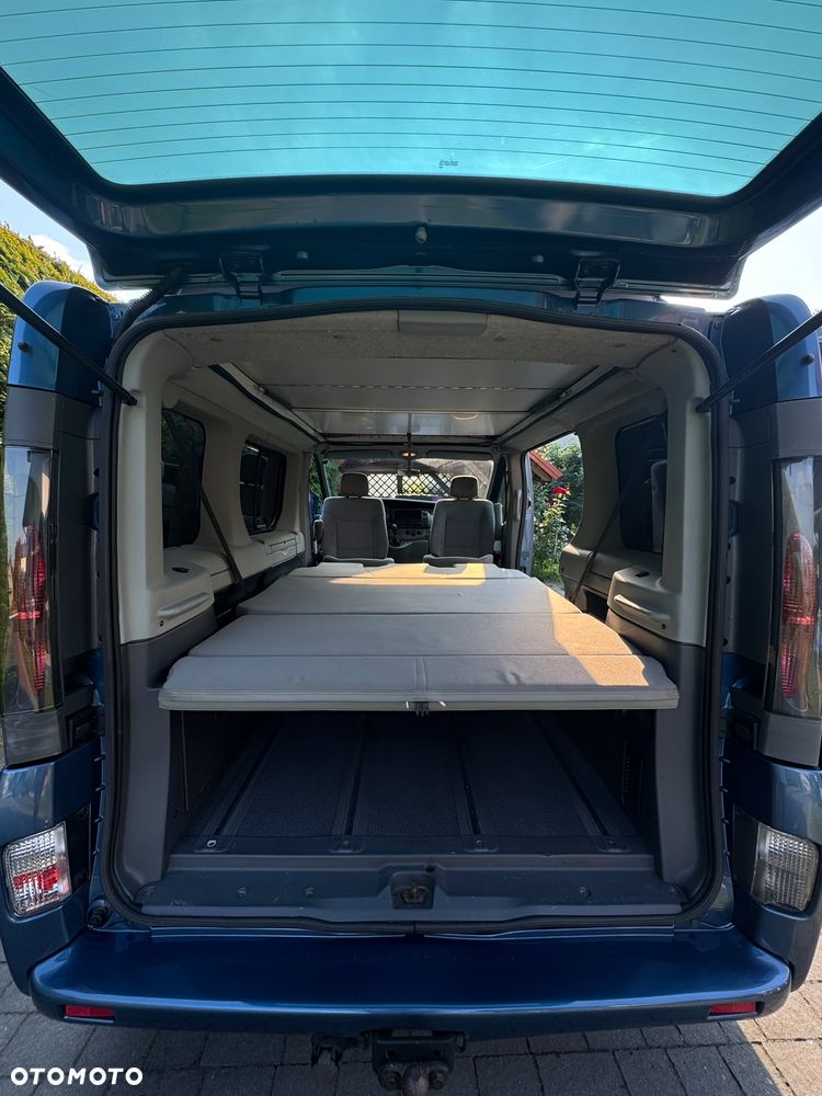 Renault Trafic - 16