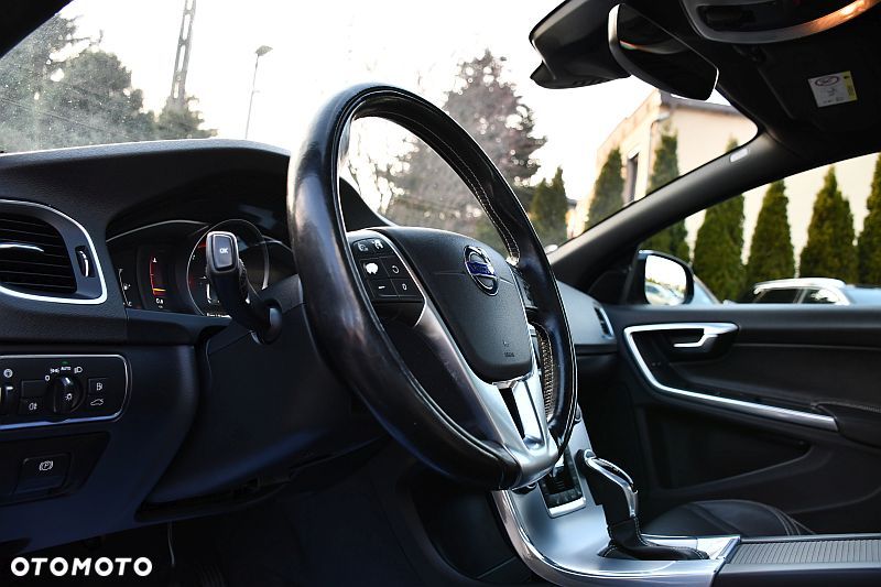 Volvo S60 D3 Geartronic Momentum - 11