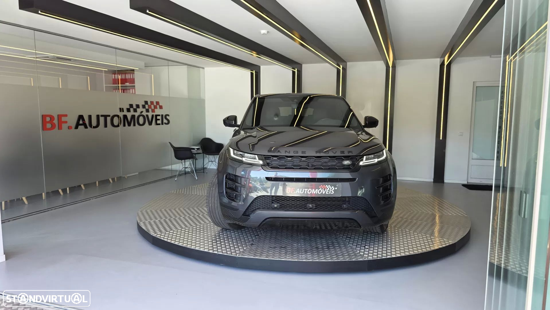 Land Rover Range Rover Evoque 2.0 D240 AWD R-Dynamic HSE Auto - 9