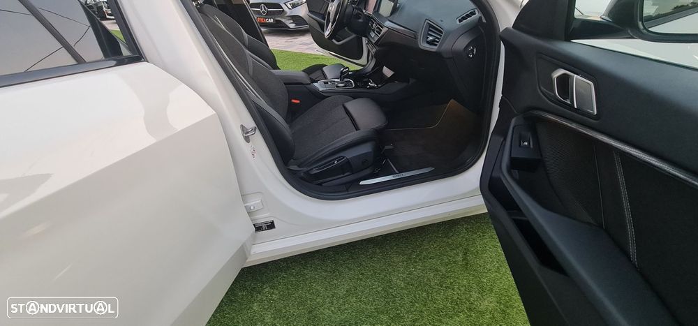 BMW 118 d Aut. Sport Line - 23