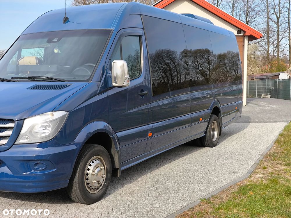 Mercedes-Benz Sprinter - 9